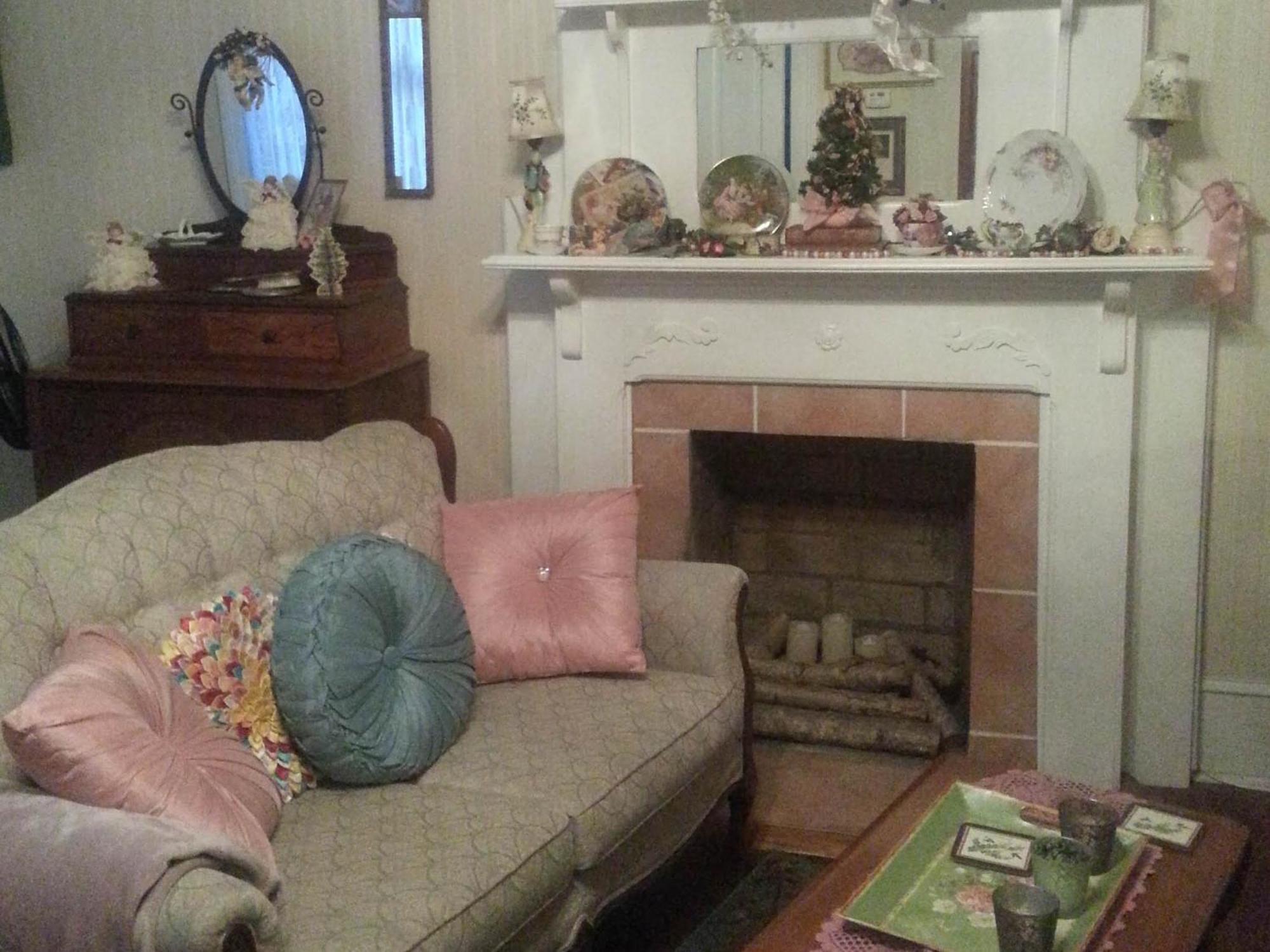 Holly House Of Hamilton Quarto foto