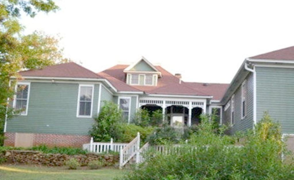 Holly House Of Hamilton Exterior foto